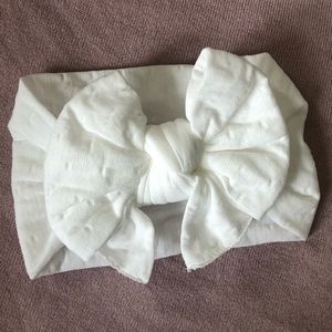 NWOT Baby Bling Dang Enormous Bow (DEB) White Dot